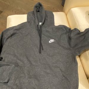 NIke sweatshirt